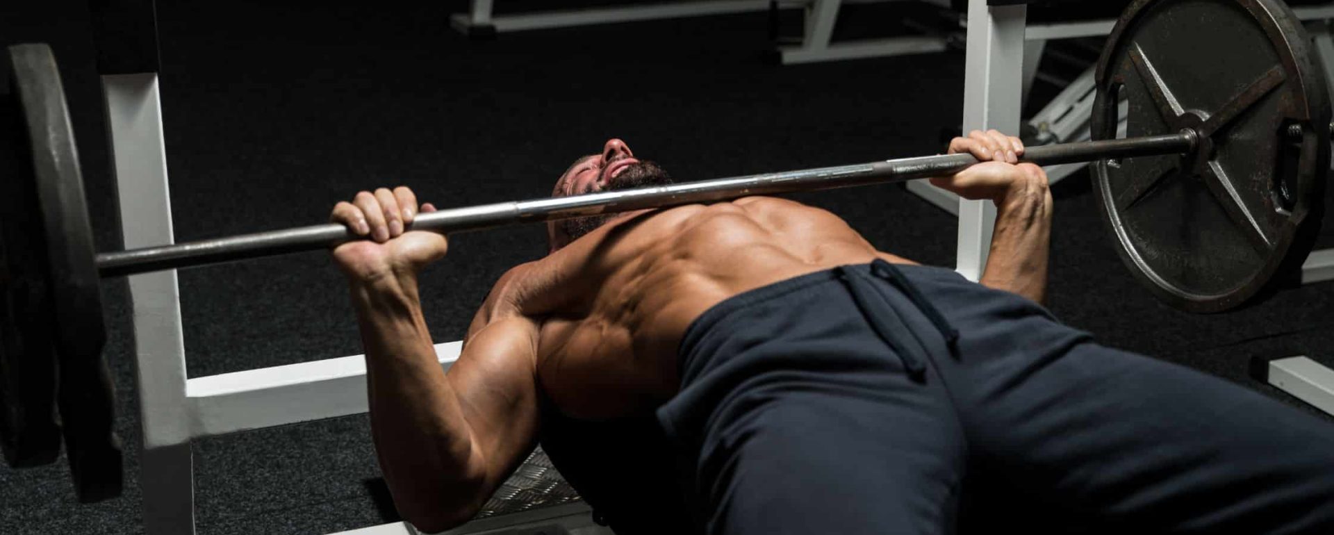 SEO-titel: Waarom een chest fly de beste voorbereiding op bankdrukken is (en hoe je daarmee een betere chest bouwt) Meta-omschrijving: Leer waarom een chest fly vooraf je bankdruktechniek verbetert, blessures voorkomt en je borst beter activeert. Ontdek hoe je bij Trifora het maximale uit je borsttraining haalt. Focus keyphrase: Chest fly voorbereiding bankdrukken Slug: chest-fly-voorbereiding-bankdrukken Hashtags: