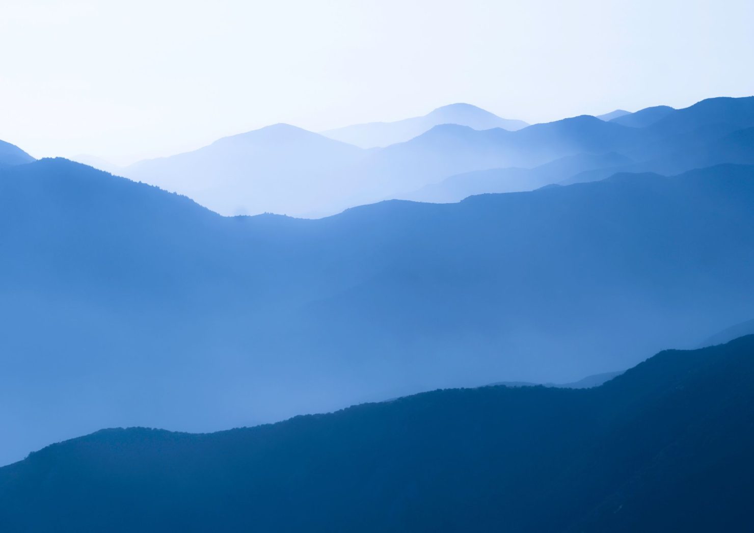 SEO-titel Blue Monday: bestaat het echt of maken we het zelf? Meta-omschrijving Blue Monday zou de meest depressieve dag van het jaar zijn. Maar klopt dat wel? Lees waarom deze dag zo blauw is als je hem zelf maakt. Focus keyphrase Blue Monday Slug (URL) blue-monday-bestaat-het-echt Hashtags #bluemonday,#mentalegezondheid,#bewegen,#leefstijl,#vitaliteit,#trifora