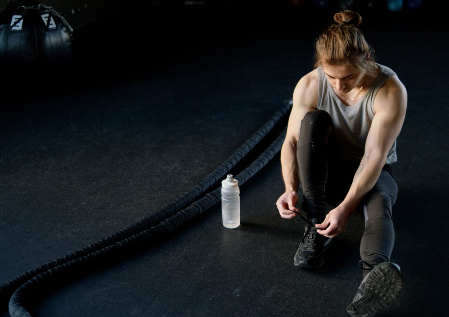 SEO-titel: Wat betekent fitter worden? Zo pak je het slim aan in de sportschool Meta-omschrijving: Wil je fitter worden maar weet je niet waar je moet beginnen? Ontdek hoe krachttraining, cardio en voeding samen zorgen voor echte fitheid. Focus keyphrase: fitter worden sportschool Slug: fitter-worden-sportschool Hashtags: #fitterworden, #sportschool, #krachttraining, #cardio, #metabolisme, #gezondleven, #trifora, #fitcoach
