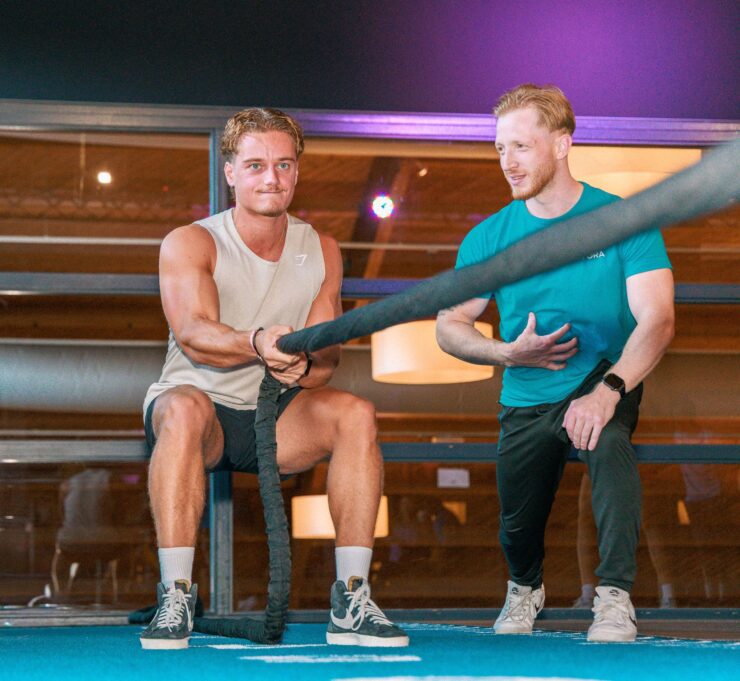 PAGINATITEL Persoonlijke begeleiding vanaf de eerste dag SLUG persoonlijke-begeleiding-enschede SEO-TITEL Sportschool met Persoonlijke Begeleiding in Enschede | Trifora META DESCRIPTION Start met sporten onder professionele begeleiding. Bij Trifora in Enschede krijg je vanaf dag één een persoonlijk plan, coaching en ondersteuning. Plan een gratis proefles. FOCUS KEYWORD persoonlijke begeleiding fitness enschede SECUNDAIRE KEYWORDS sportschool met begeleiding enschede fitness met begeleiding enschede sporten met begeleiding enschede fitness coach enschede afvallen met begeleiding enschede sportschool voor beginners enschede begeleiding bij sporten enschede persoonlijke coaching fitness enschede H1 Je hoeft het niet alleen te doen H2'S Persoonlijke begeleiding vanaf de eerste dag Waarom zoveel mensen stoppen met sporten Zo werkt persoonlijke begeleiding bij Trifora Je staat er niet alleen voor Persoonlijke begeleiding zonder personal training tarieven Meer dan alleen een sportschool Begeleiding met kennis van gezondheid en herstel Wat leden over Trifora zeggen Voor wie is Trifora? Ervaar zelf het verschil H3'S Kennismaken Persoonlijk plan Samen resultaat behalen INTERNE LINKS https://trifora.nl/fitness/ https://trifora.nl/smart-training/ https://trifora.nl/groepslessen/ https://trifora.nl/yoga/ https://trifora.nl/fysiotherapie/ https://trifora.nl/voedingsbegeleiding/ https://trifora.nl/gratis-proefles/ AFBEELDING BESTANDSNAMEN persoonlijke-begeleiding-fitness-enschede.jpg coach-begeleidt-lid-trifora.jpg sporten-met-begeleiding-enschede.jpg ALT TEKSTEN Persoonlijke begeleiding tijdens fitness bij Trifora Enschede Coach begeleidt sporter tijdens training bij Trifora Sporten met persoonlijke begeleiding in Enschede FAQ SEO BLOK Krijg ik begeleiding als ik lid word van Trifora? Ja. Bij Trifora krijg je vanaf de eerste dag begeleiding. We starten met een intake en maken een persoonlijk plan dat aansluit bij jouw doelen. Is persoonlijke begeleiding inbegrepen? Ja. Begeleiding, coaching en voortgangsgesprekken maken onderdeel uit van onze werkwijze. Hierdoor profiteer je van professionele ondersteuning zonder direct gebruik te maken van personal training. Is Trifora geschikt voor beginners? Ja. Veel leden starten zonder veel sportervaring. Dankzij de begeleiding weet je precies waar je moet beginnen en krijg je ondersteuning wanneer dat nodig is. Kan ik eerst kennismaken? Ja. Je kunt vrijblijvend een gratis proefles of rondleiding aanvragen en ervaren hoe persoonlijke begeleiding bij Trifora werkt.