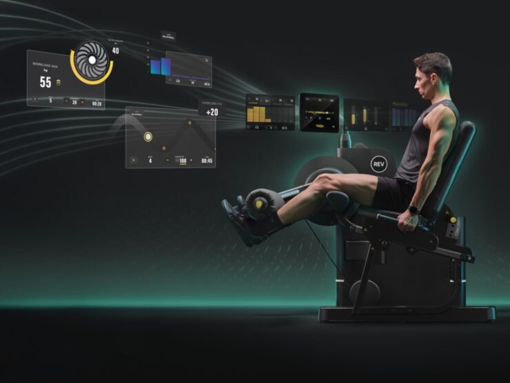 Smart Training in slechts 35 minuten trainen Heb je weinig tijd, maar wil je wel effectief trainen? Dan is Smart Training een uitstekende oplossing. Tijdens Smart Training train je in slechts 35 minuten het hele lichaam met behulp van slimme apparatuur die automatisch wordt ingesteld op jouw persoonlijke trainingsniveau. Hierdoor train je veilig, efficiënt en doelgericht. Deze vorm van krachttraining is bijzonder populair bij beginners, mensen met een drukke agenda en sporters die op een eenvoudige manier resultaat willen behalen zonder zelf ingewikkelde trainingsschema’s te hoeven maken. Smart Training combineert persoonlijke begeleiding met maximale efficiëntie.