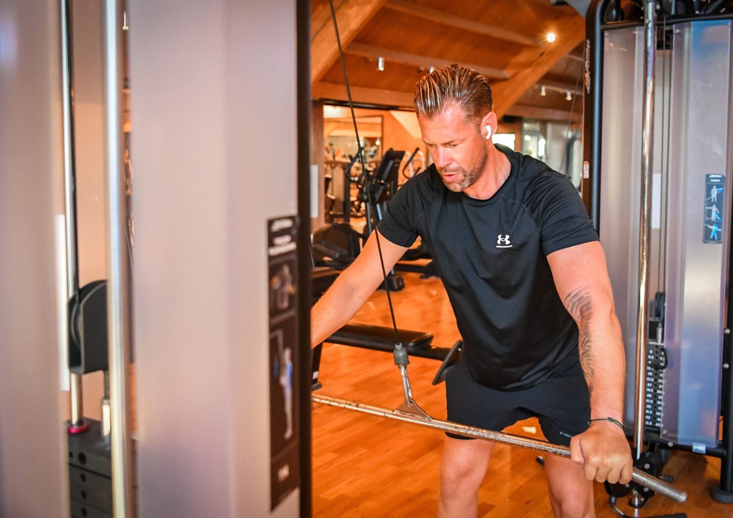 SEO-titel: Wat is functionele krachttraining? Oefeningen en voordelen | Trifora Meta-omschrijving: Wat is functionele krachttraining en wat is het verschil met gewone krachttraining? Ontdek oefeningen en lees waarom ook trainen op apparaten functioneel kan zijn. Focus keyphrase: wat is functionele krachttraining Slug (URL): wat-is-functionele-krachttraining Hashtags: #functionelekrachttraining, #krachttraining, #fitness, #sterkerworden, #spierkracht, #mobiliteit, #balans, #sportenvoorouderen, #afvallen, #smallgrouptraining, #smarttraining, #leefstijl, #Trifora, #Enschede