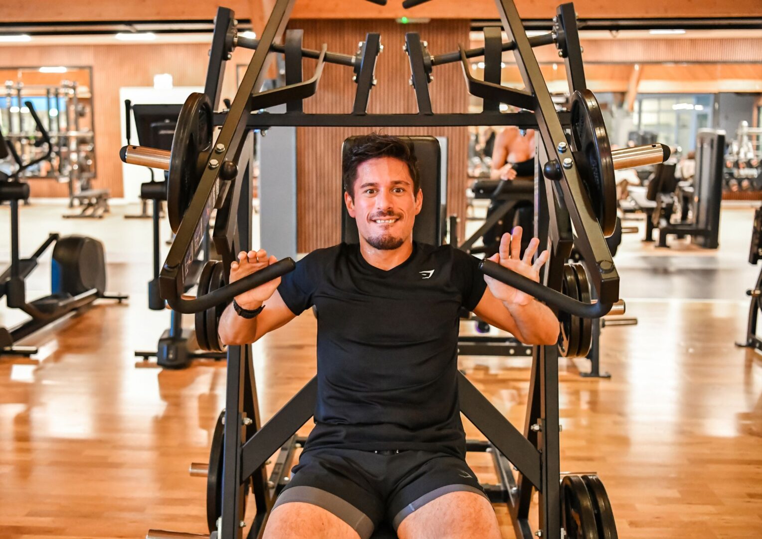 SEO-titel: Hoe maak je een trainingsschema? | Trifora Meta-omschrijving: Hoe maak je een trainingsschema voor spiergroei of afvallen? Lees over oefeningen, sets, herhalingen, voeding en herstel, met voorbeelden en begeleiding. Focus keyphrase: hoe maak je een trainingsschema Slug (URL): hoe-maak-je-een-trainingsschema Hashtags: #trainingsschema, #krachttraining, #fitness, #spiergroei, #spiermassa, #afvallen, #metabolisme, #voeding, #slaap, #rust, #herstel, #energie, #persoonlijkebegeleiding, #fitnessEnschede, #Trifora