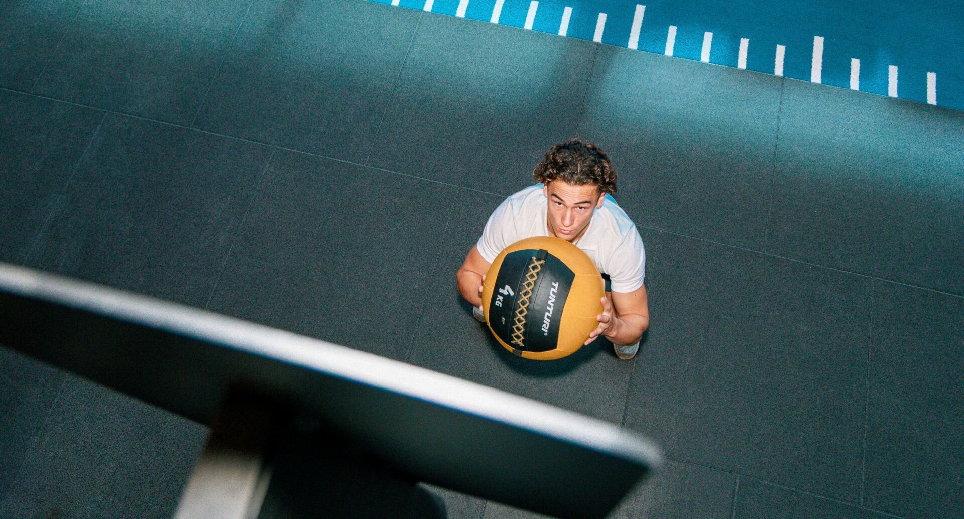 Focus keyphrase: HYROX Enschede SEO-titel: HYROX Enschede | Complete training bij Trifora Slug: hyrox-enschede Meta-omschrijving: HYROX trainen in Enschede? Ontdek Strength, Conditioning, Prep en Competitive bij officiële HYROX Training Club Trifora. Vraag een proefles aan. Synoniemen focus keyphrase: HYROX training Enschede, HYROX trainen Enschede, HYROX sportschool Enschede Gerelateerde keyphrases: HYROX gym Enschede, HYROX Training Club Enschede, HYROX lessen Enschede, trainen voor HYROX, HYROX voorbereiding, HYROX Strength, HYROX Conditioning, HYROX Competitive, HYROX Prep
